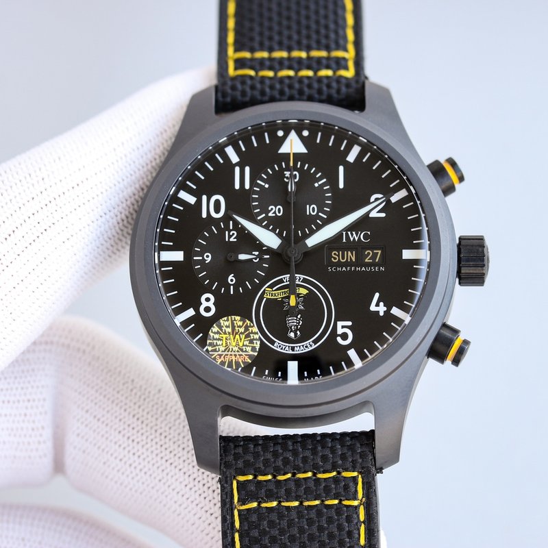IWC 파일럿 세라믹 크로노그래프 시계 001-251287