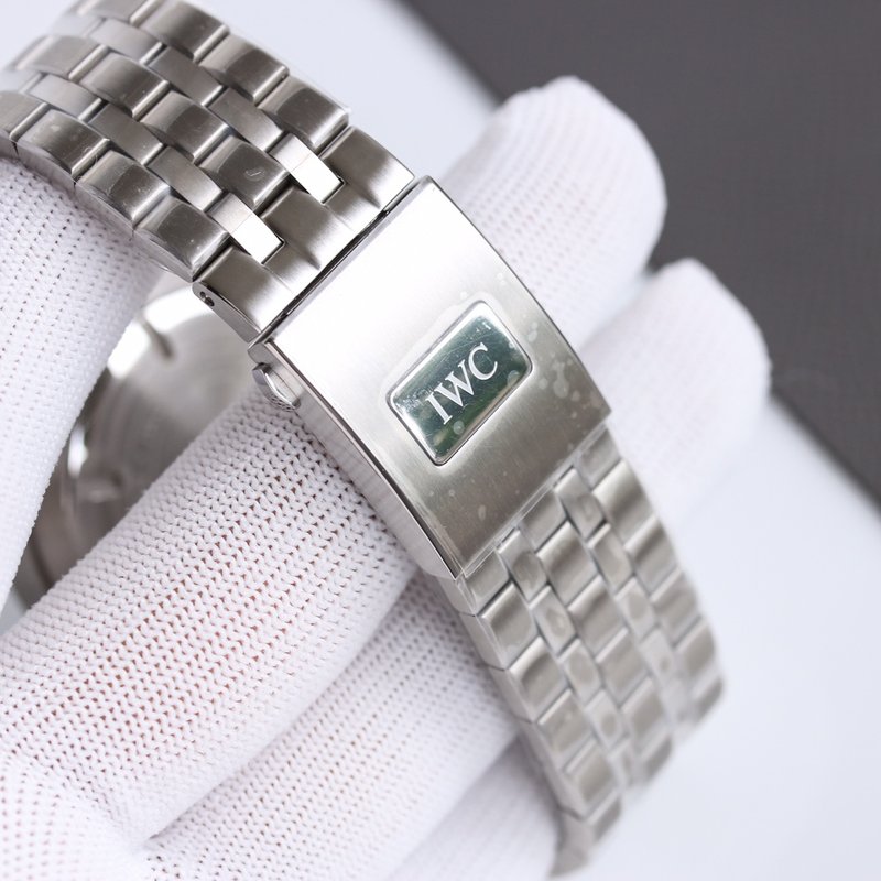 IWC 파일럿 크로노그래프 오매틱 남성 시계 001-251303