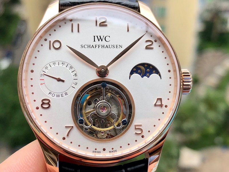 IWC 포르투기즈 투르비옹 선문 문페이스 시계 001-251313