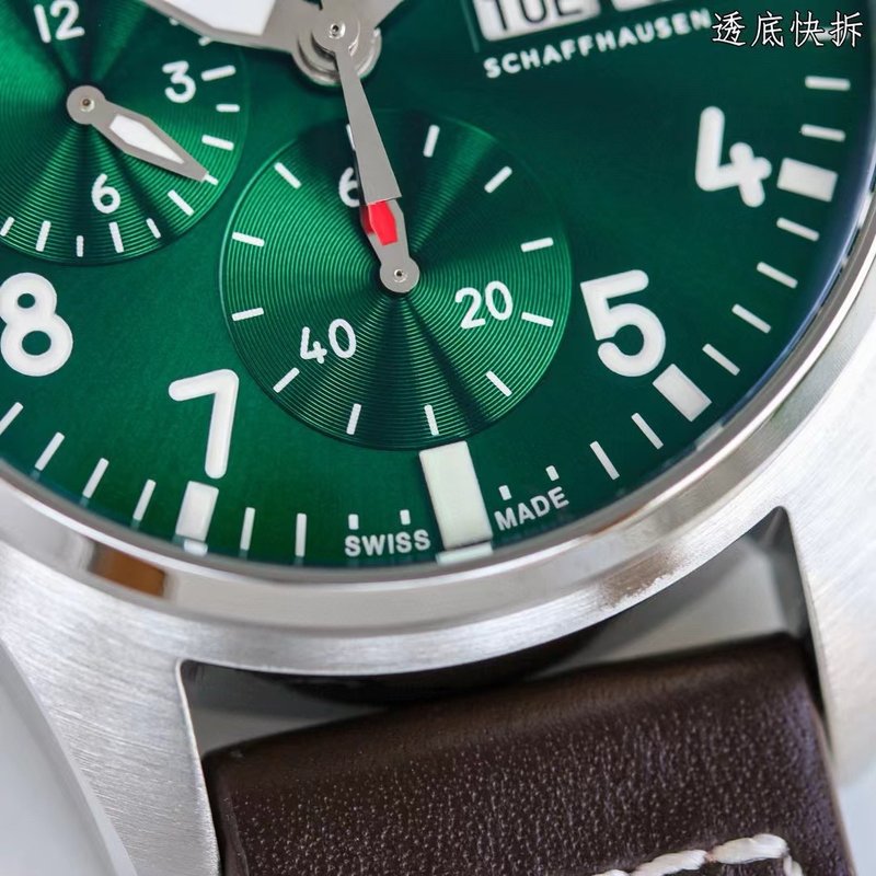 IWC 파일럿 시리즈 페트로맥스 그린 다이얼 시계 001-251326