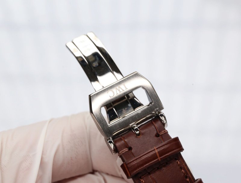 IWC 파일럿 워치 리틀 프린스 투어빌롱 001-251339