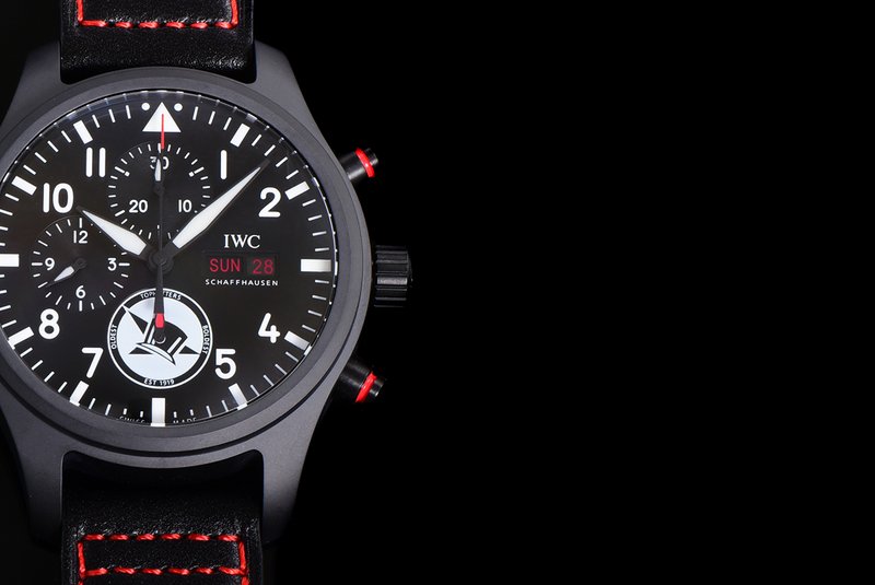 IWC 파일럿 세라믹 크로노그래프 시계 001-251357