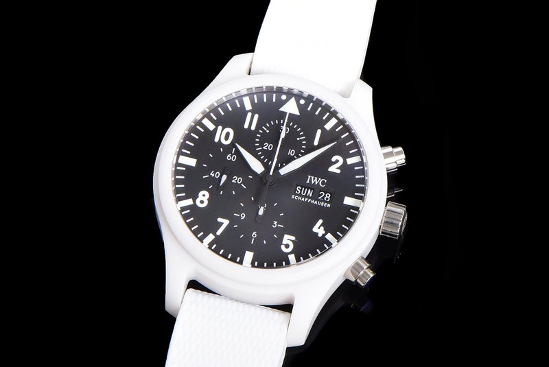 IWC 파일럿 세라믹 크로노그래프 시계 001-251359