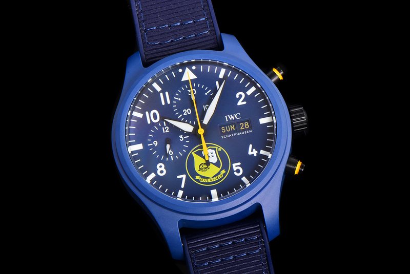 IWC 파일럿 세라믹 크로노그래프 시계 001-251360
