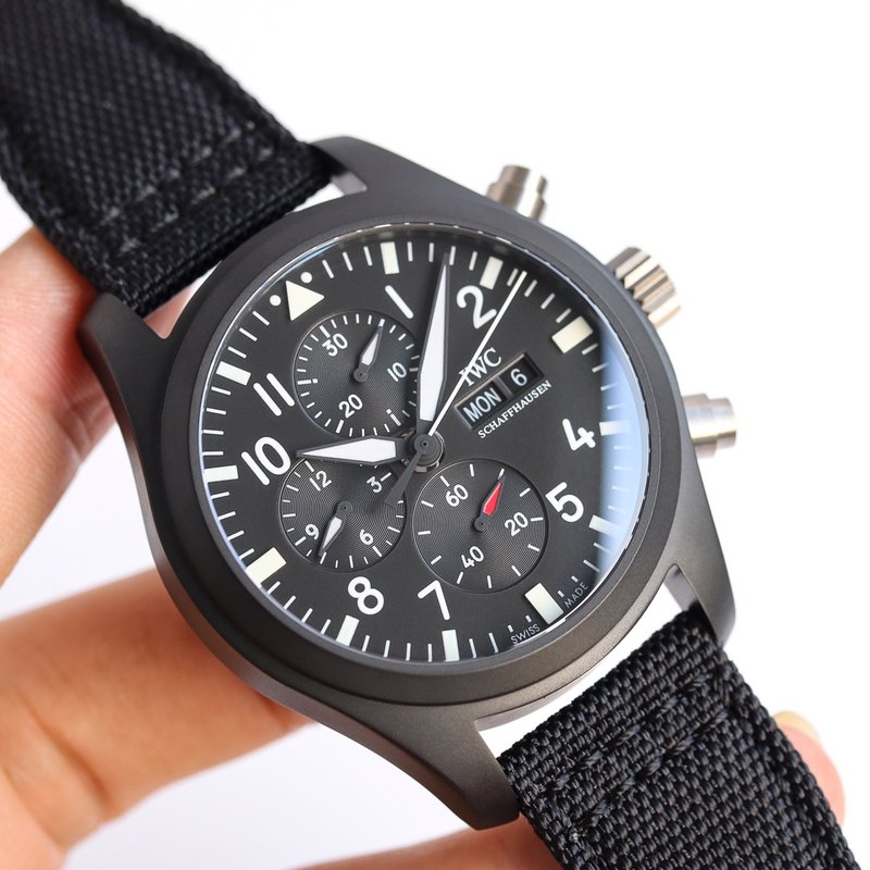 IWC 파일럿 시리즈 오토매틱 크로노그래프 남성용 시계 001-251384