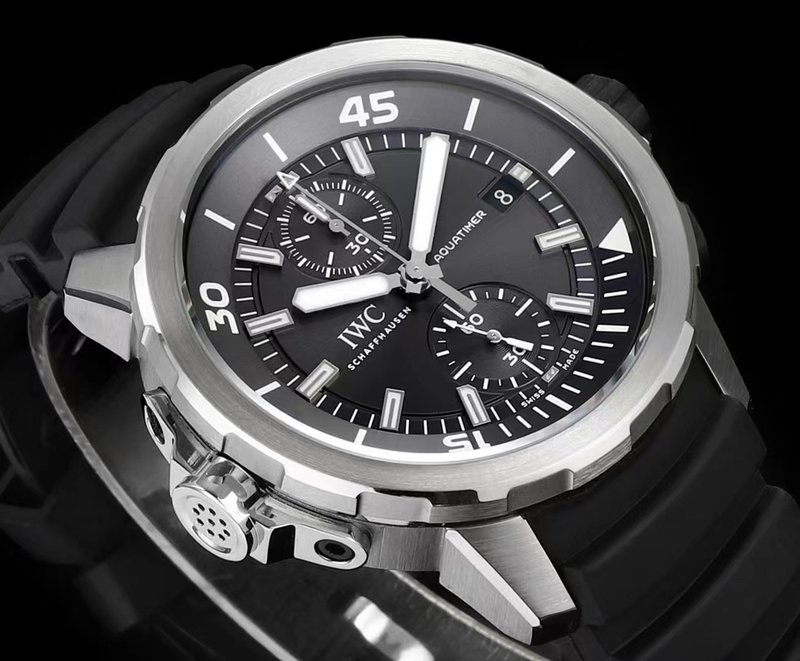 IWC 아쿠아타이머 샤크 에디션 오토매틱 남성용 시계 001-251390