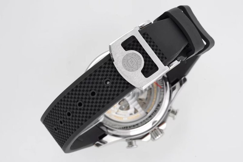 IWC 포르투기제 오토매틱 크로노그래프 남성 시계 001-251402