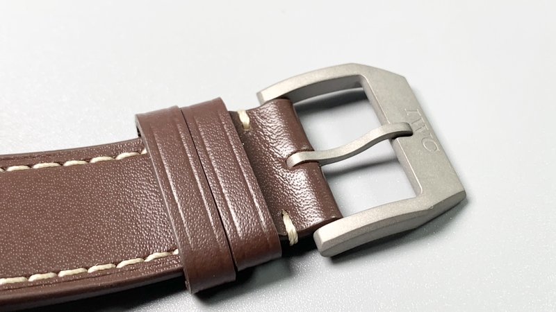 IWC 파일럿 마크 시리즈 빈티지 티타늄 케이스 시계 001-251410