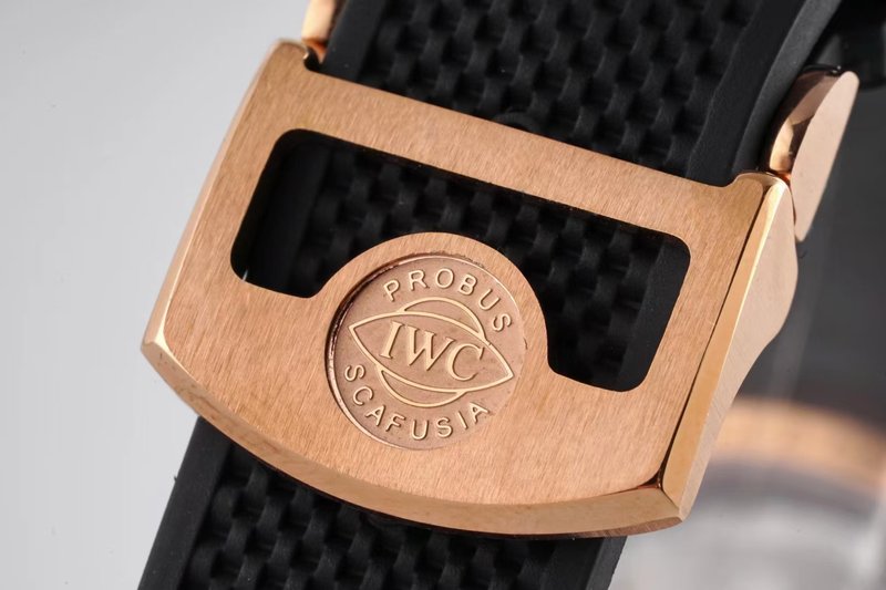 IWC 포르투기제 오토매틱 크로노그래프 남성 시계 001-251413