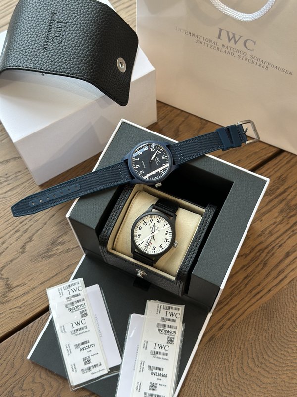 IWC 파일럿 TOP 건 시리즈 시계 001-251425
