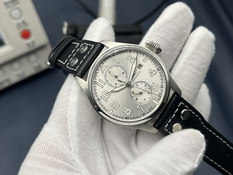 IWC 파일럿 시리즈 토매틱 남성용 시계 001-251426
