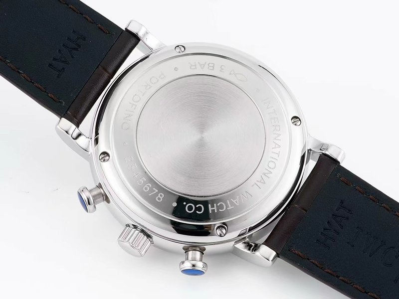 IWC 포르투기제 클래식 크로노그래프 시계 001-251428