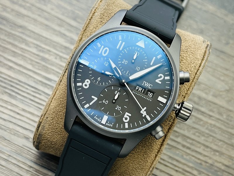 IWC 파일럿 티타늄 오토매틱 시계 001-251429