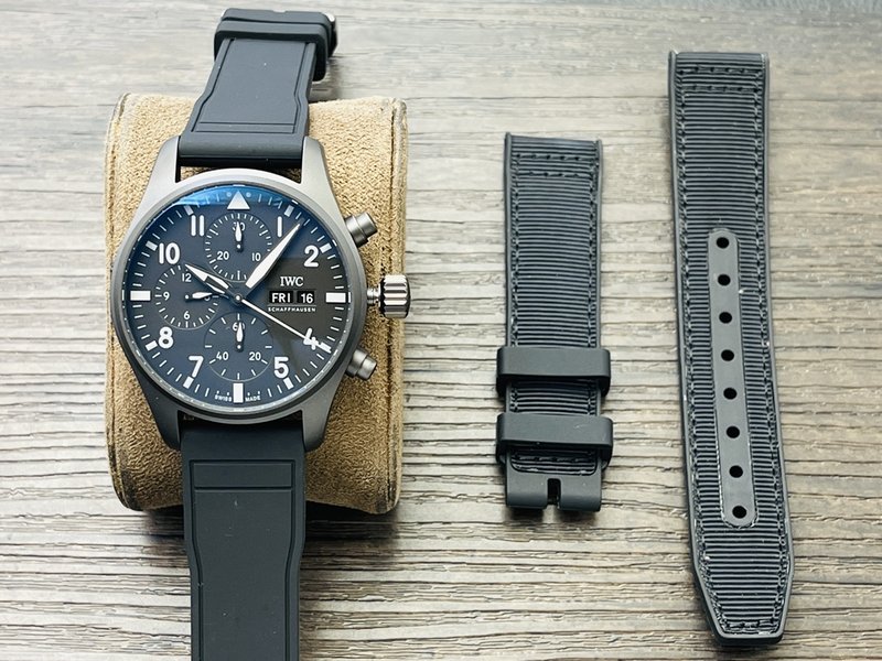 IWC 파일럿 티타늄 오토매틱 시계 001-251429