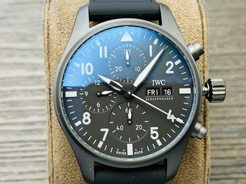 IWC 파일럿 티타늄 오토매틱 시계 001-251429