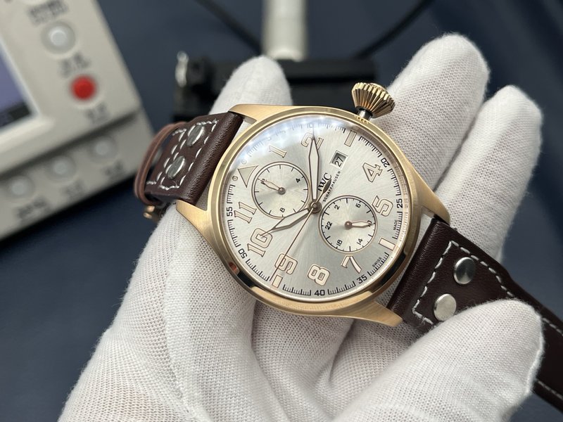 IWC 파일럿 시리즈 오픈백 문페이즈 오토매틱 시계 001-251430