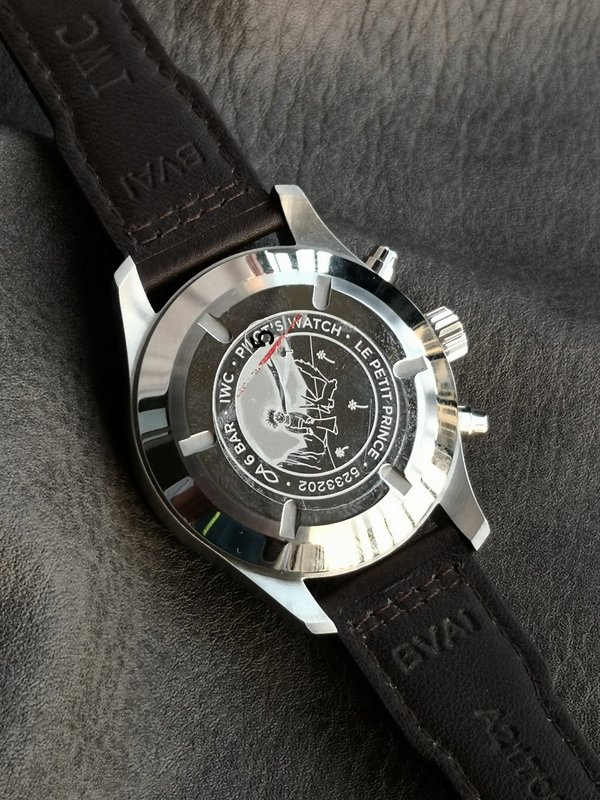 IWC 파일럿 시리즈 오토매 크로노그래프 남성 시계 001-251435