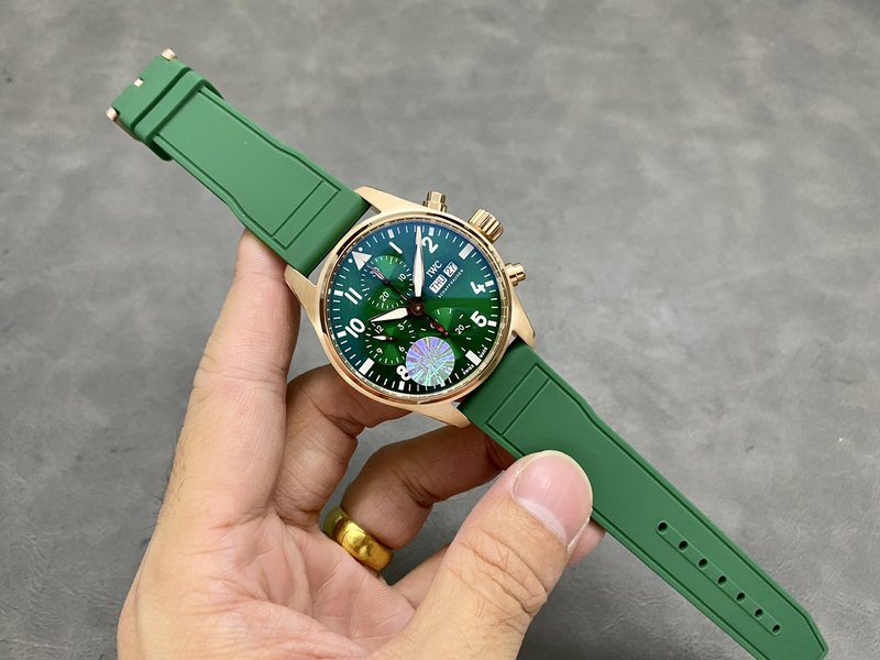 IWC 파일럿 레드골드 그린 다이얼 토매틱 시계 001-251468