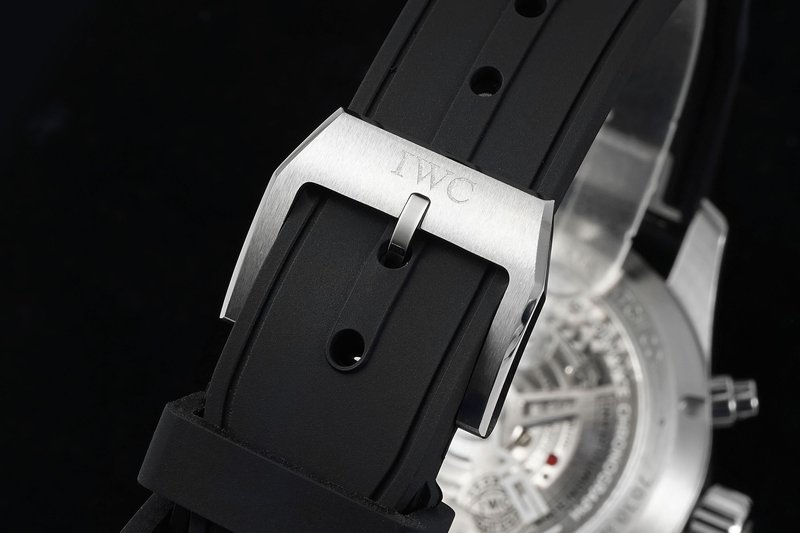 IWC 파일럿 고성능 크로노그래프 시계 001-251467