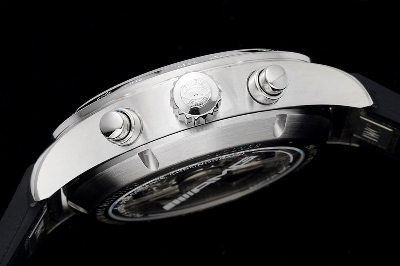IWC 파일럿 고성능 크로노그래프 시계 001-251467