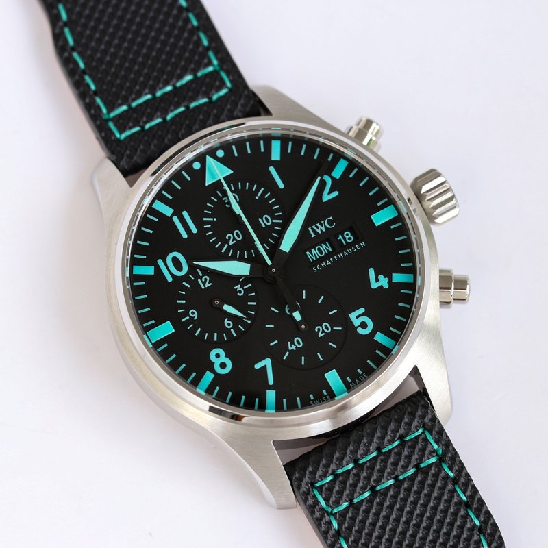 IWC 파일럿 크로노그래프 남성 기계식 시계 001-251476