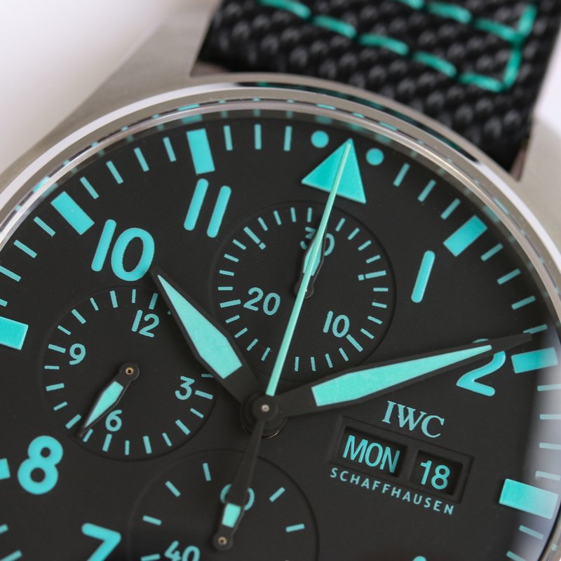 IWC 파일럿 크로노그래프 남성 기계식 시계 001-251476