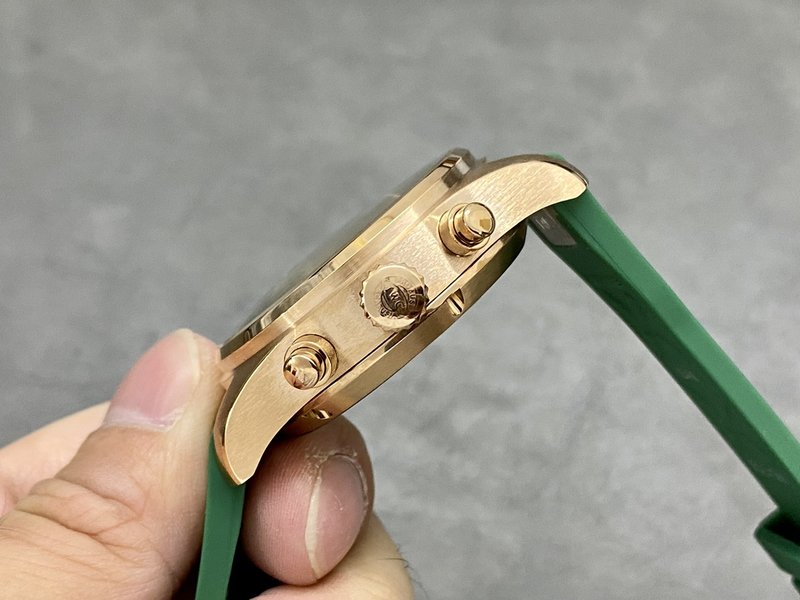 IWC 파일럿 레드골드 그린 다이얼 토매틱 시계 001-251480