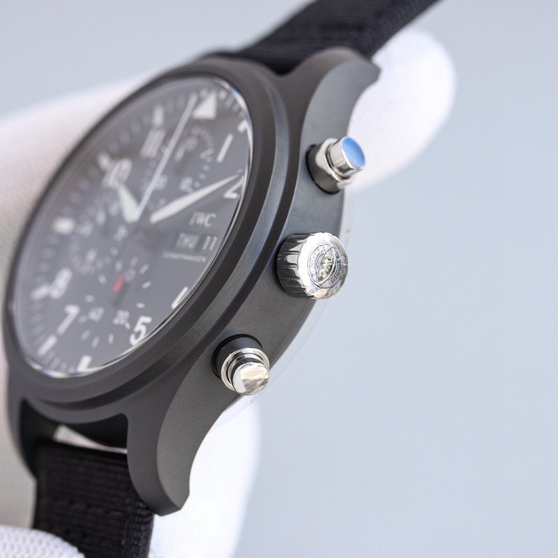 IWC 파일럿 세라믹 크로노그래프 시계 001-251482