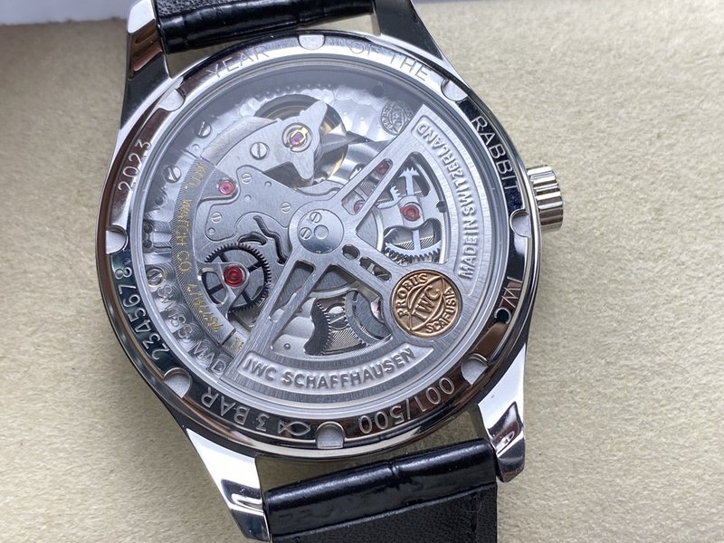 IWC 포르투기제 오토매틱 스몰 세컨즈 시계 001-251484