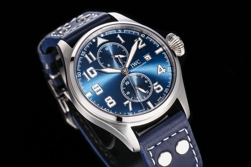 IWC 파일럿 시리즈 오픈백 문페이즈 기계식 시계 001-251496