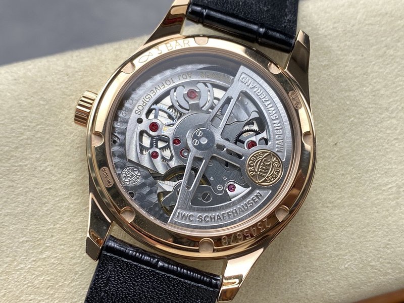 IWC 포르투기제 오매틱 스몰 세컨즈 시계 001-251499