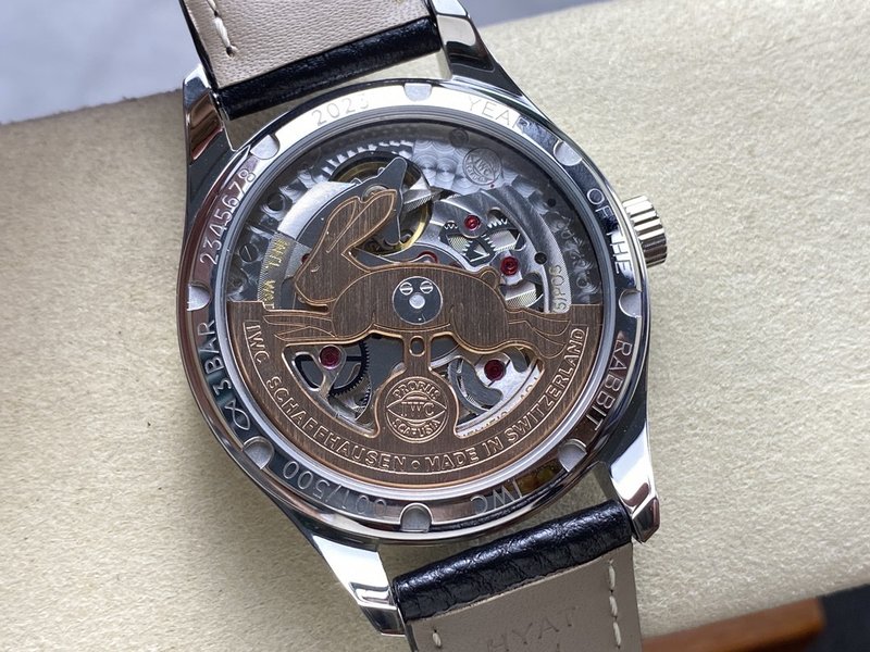 IWC 포르투기제 오토매틱 스몰 세컨즈 시계 001-251501