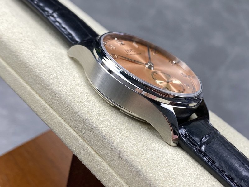 IWC 포르투기제 오토매틱 스몰 세컨즈 시계 001-251503