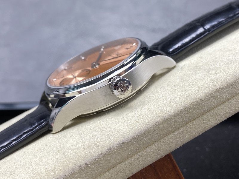 IWC 포르투기제 오토매틱 스몰 세컨즈 시계 001-251503