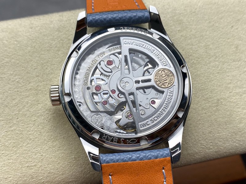IWC 포르투기제 오토매틱 스몰 세컨즈 시계 001-251506