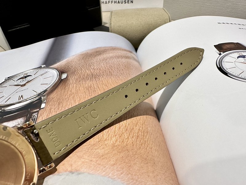 IWC 포르투기저 데이 나이트 오토매틱 시계 001-251515