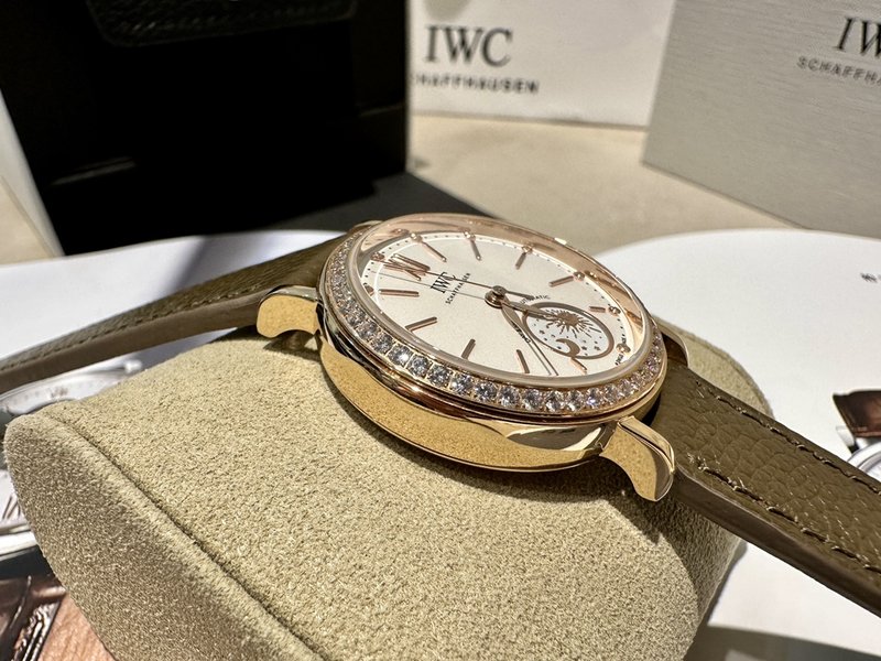 IWC 포르투기저 데이 나이트 오토매틱 시계 001-251515