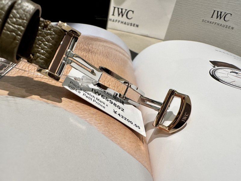 IWC 포르투기저 데이 나이트 오토매틱 시계 001-251515