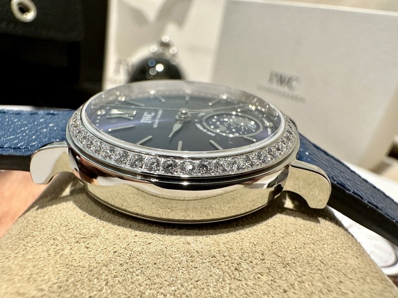 IWC 포르투기저 데이앤나이트 오토매틱 시계 001-251516