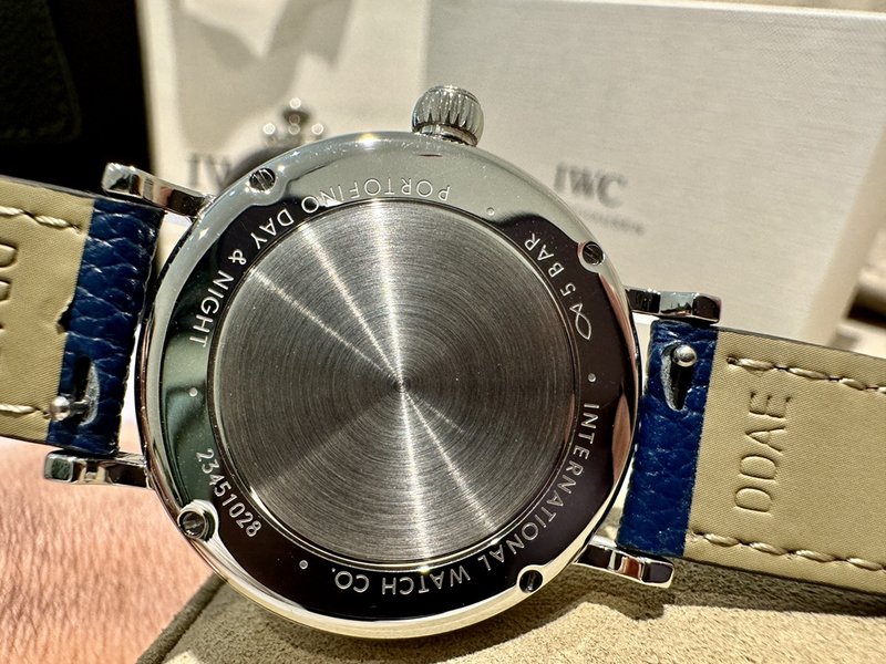 IWC 포르투기저 데이앤나이트 오토매틱 시계 001-251516