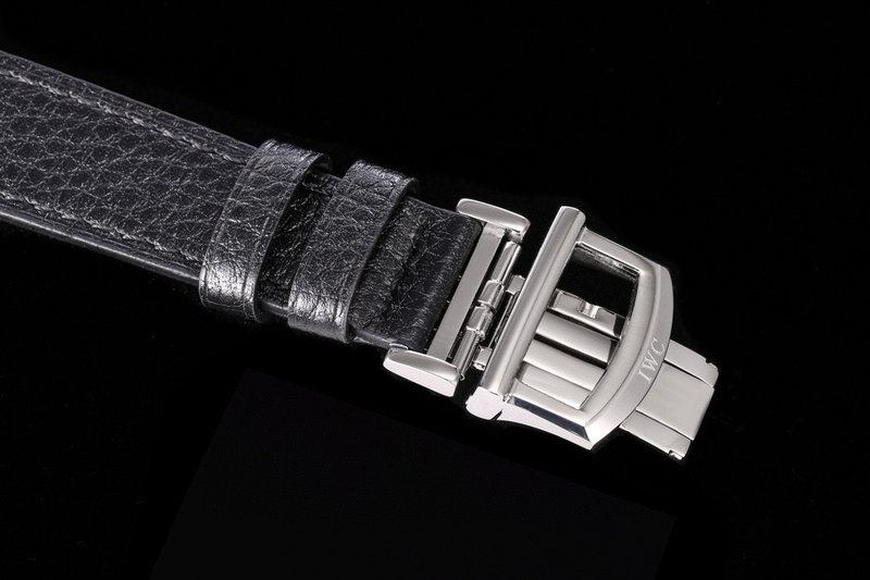 IWC 포르투기저 토매틱 문페이즈 시계 001-251529