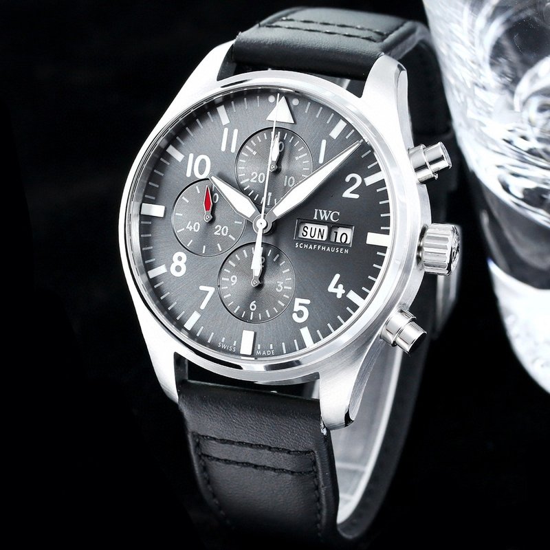 IWC 파일럿 시리즈 오토매틱 남성 시계 001-251536