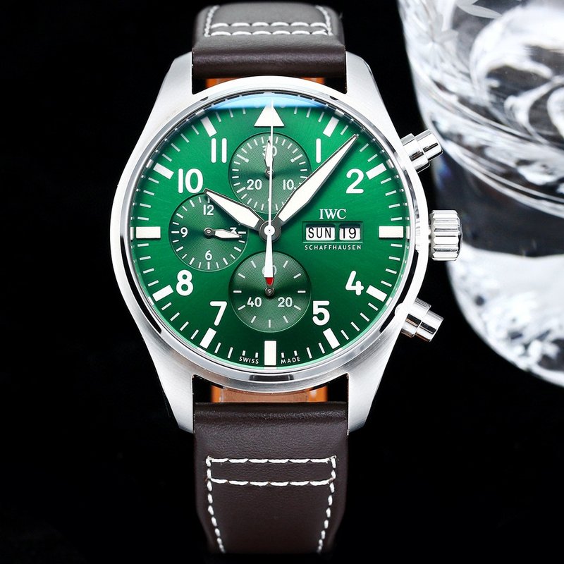 IWC 파일럿 시리즈 그린 다이얼 토매틱 시계 001-251546