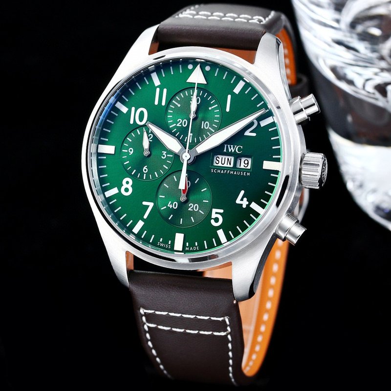 IWC 파일럿 시리즈 그린 다이얼 토매틱 시계 001-251546