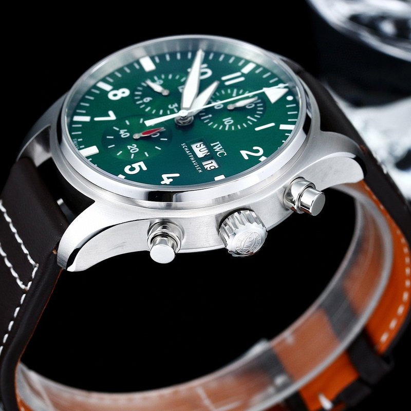 IWC 파일럿 시리즈 그린 다이얼 토매틱 시계 001-251546