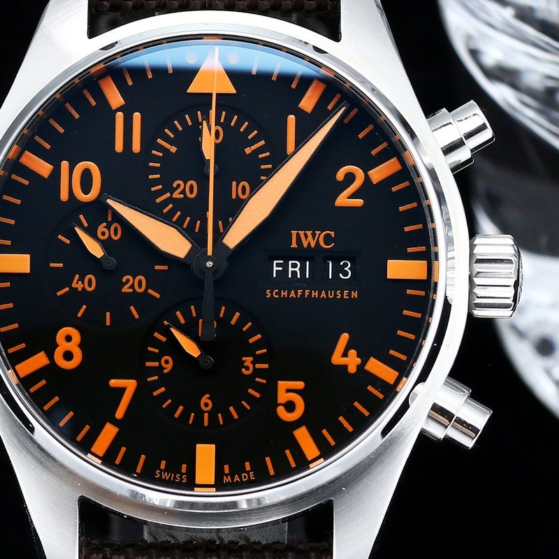 IWC 파일럿 시리즈 남성 오토매틱 시계 001-251548