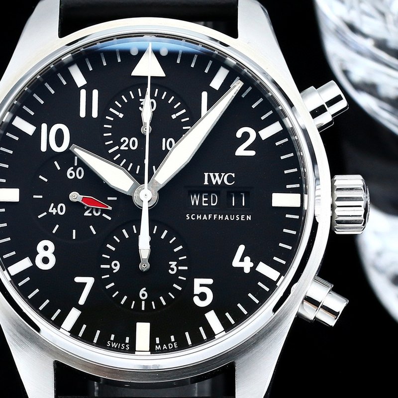 IWC 파일럿 시리즈 남성 오토매틱 시계 001-251547