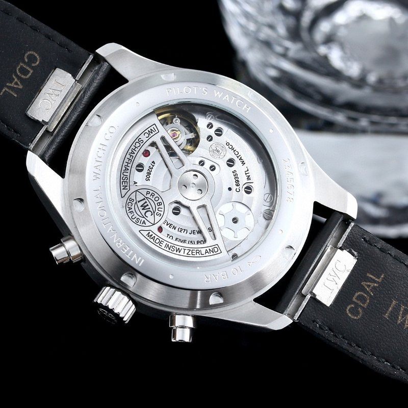 IWC 파일럿 시리즈 오토매틱 남성 시계 001-251549