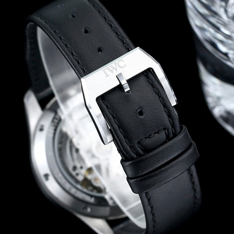 IWC 파일럿 시리즈 오토매틱 남성 시계 001-251549