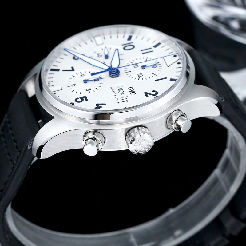 IWC 파일럿 시리즈 오토매틱 남성 시계 001-251549